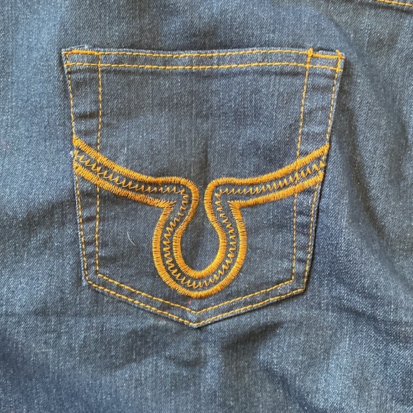 Nice jean skirt. Plus size 20. No brand. Has fancy pockets. Please look at pic. - Picture 5 of 9